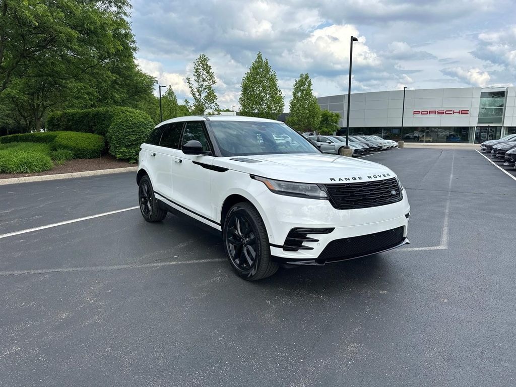 New 2026 Land Rover Range Rover Velar Dynamic SE Sport Utility