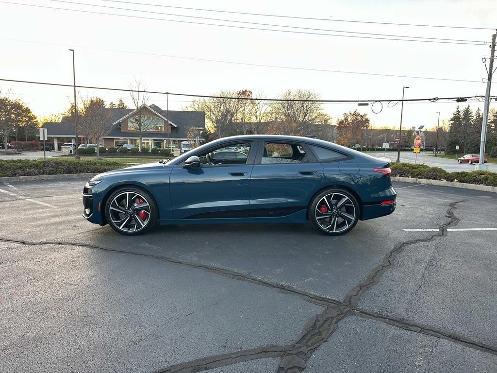 New 2025 Audi S6 Sportback e-tron Prestige Sedan