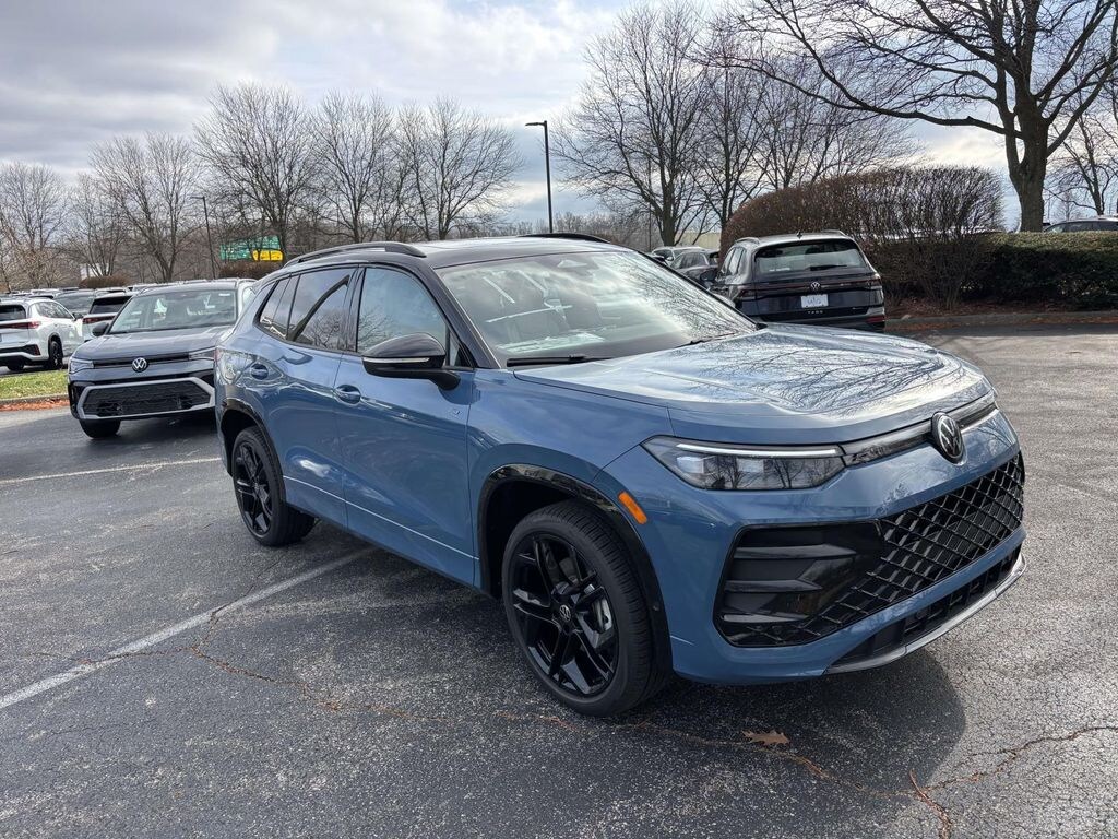 New 2026 Volkswagen Tiguan 2.0T SE R-Line Black Sport Utility