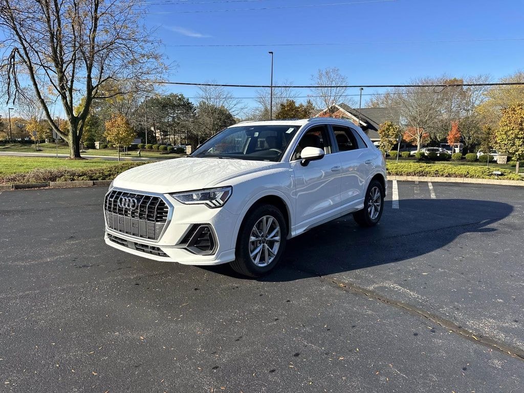 Certified 2025 Audi Q3 Premium Sport Utility