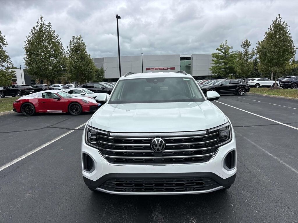 New 2026 Volkswagen Atlas 2.0T SE w/Technology Sport Utility