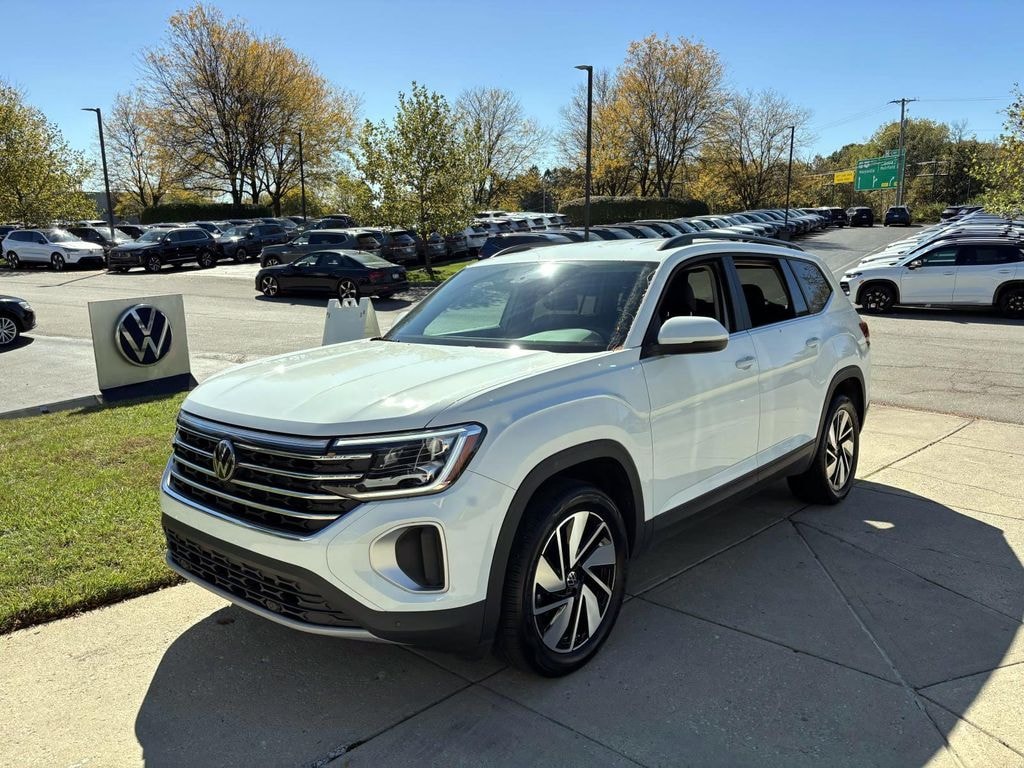 Certified 2025 Volkswagen Atlas 2.0T SE w/Technology Sport Utility