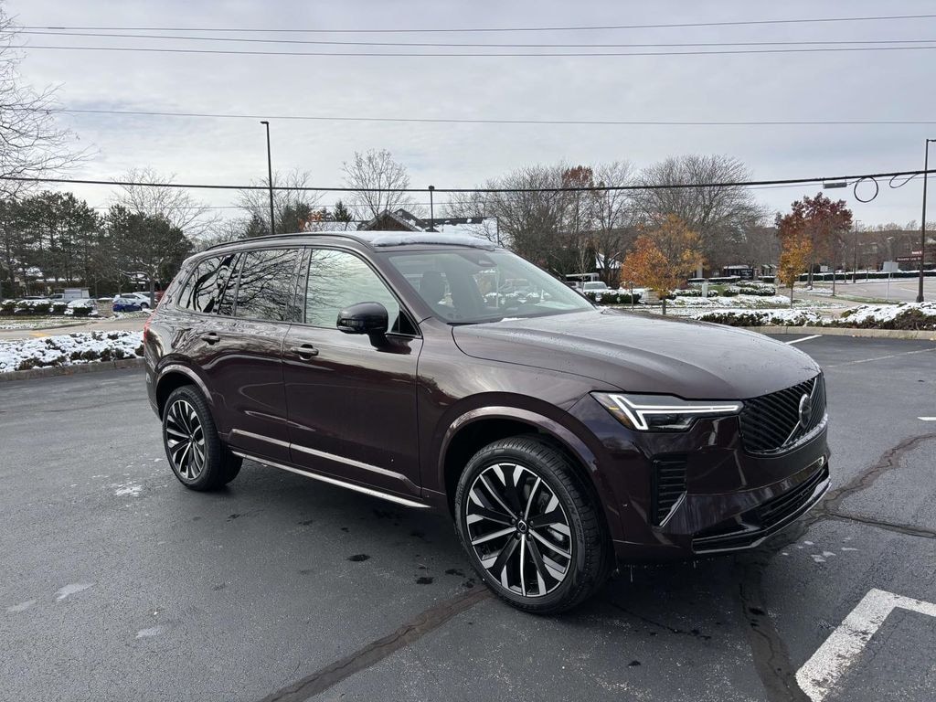 New 2026 Volvo XC90 B6 Ultra Sport Utility