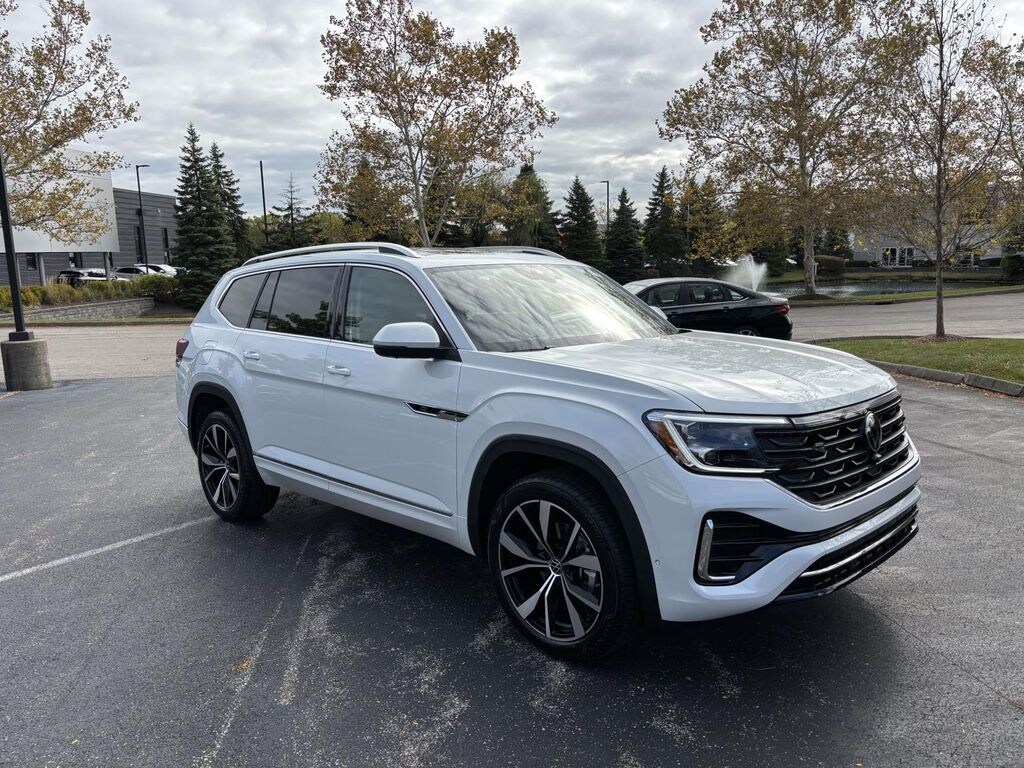 New 2026 Volkswagen Atlas 2.0T SEL Premium R-Line Sport Utility