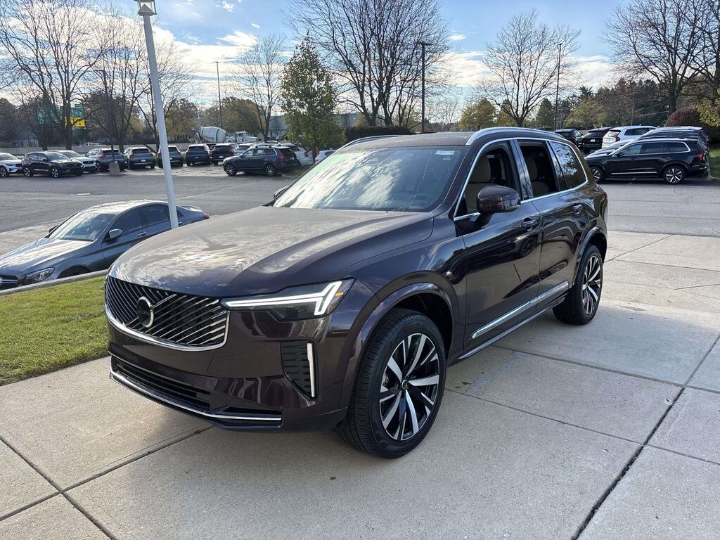 New 2026 Volvo XC90 B5 Core Sport Utility