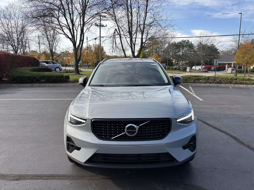 New 2026 Volvo XC40 B5 Plus Sport Utility