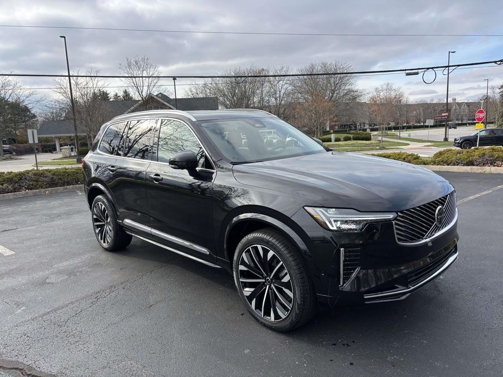 New 2026 Volvo XC90 B6 Plus 7-Seater Sport Utility