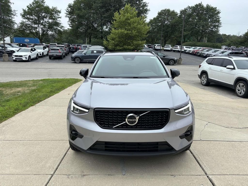 New 2026 Volvo XC40 B5 Plus Sport Utility