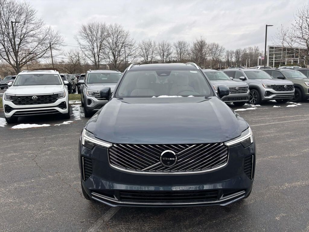 New 2026 Volvo XC90 B5 Plus Sport Utility