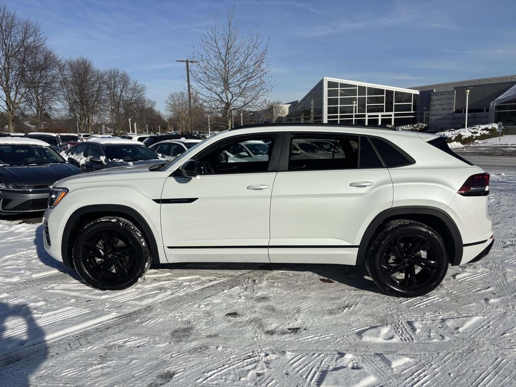 New 2026 Volkswagen Atlas Cross Sport 2.0T SEL R-Line Black Sport Utility