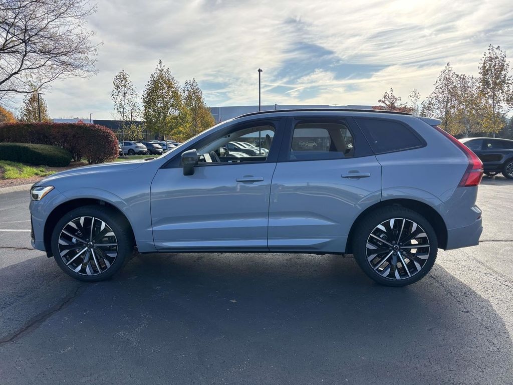 New 2026 Volvo XC60 B5 Ultra Sport Utility