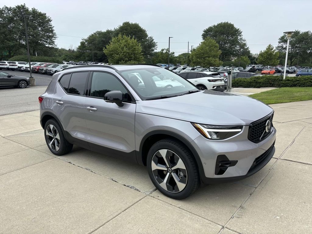 New 2026 Volvo XC40 B5 Plus Sport Utility