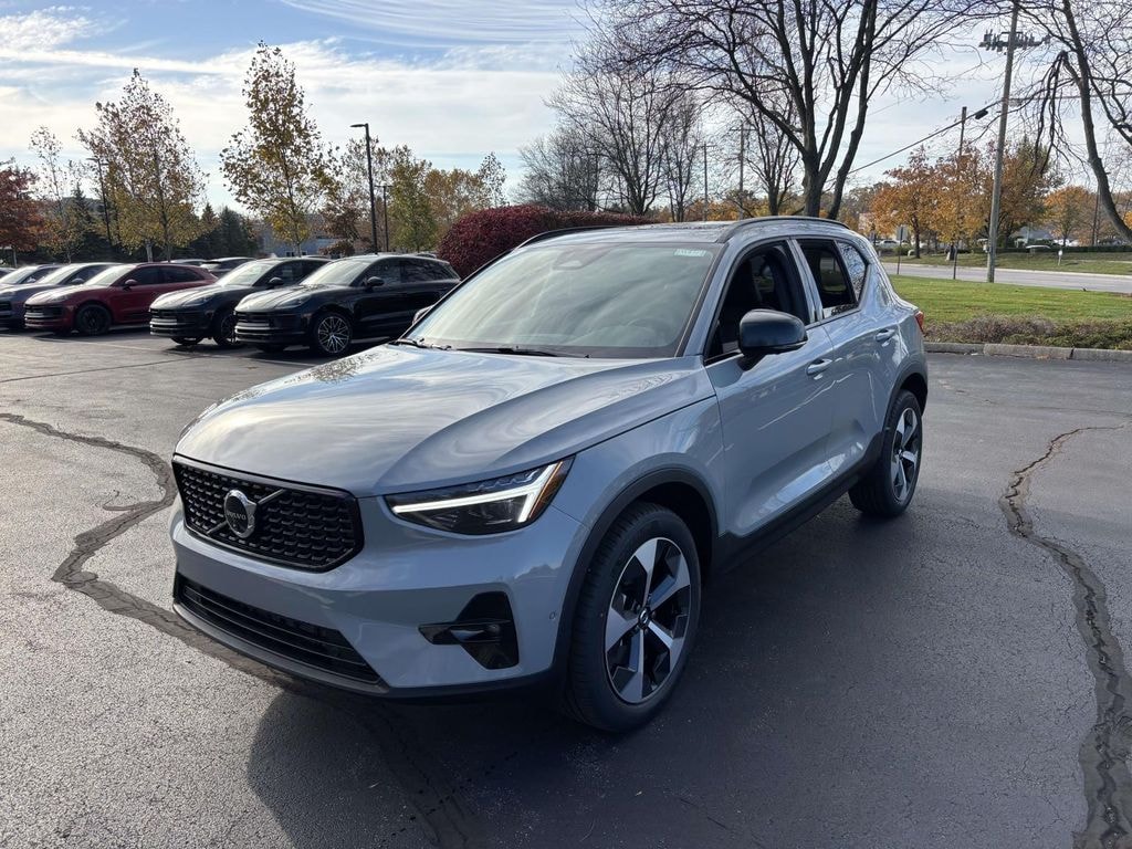 New 2026 Volvo XC40 B5 Plus Sport Utility