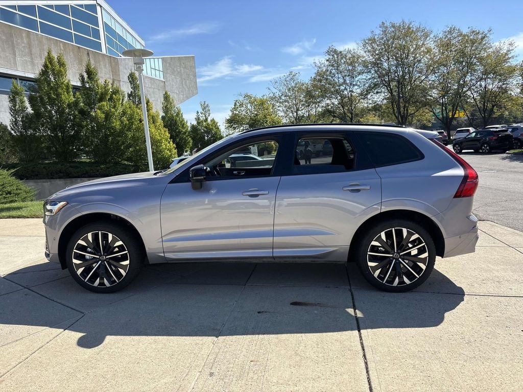 New 2026 Volvo XC60 B5 Ultra Sport Utility
