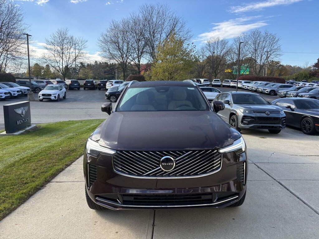 New 2026 Volvo XC90 B5 Core Sport Utility