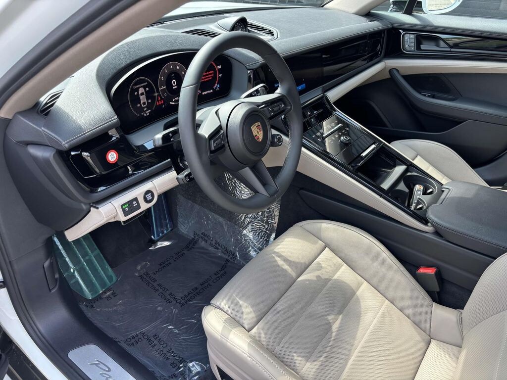 New 2025 Porsche Panamera 4 Hatchback