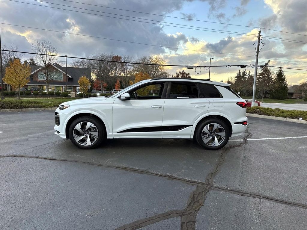 Used 2025 Audi Q6 e-tron Premium Plus Sport Utility