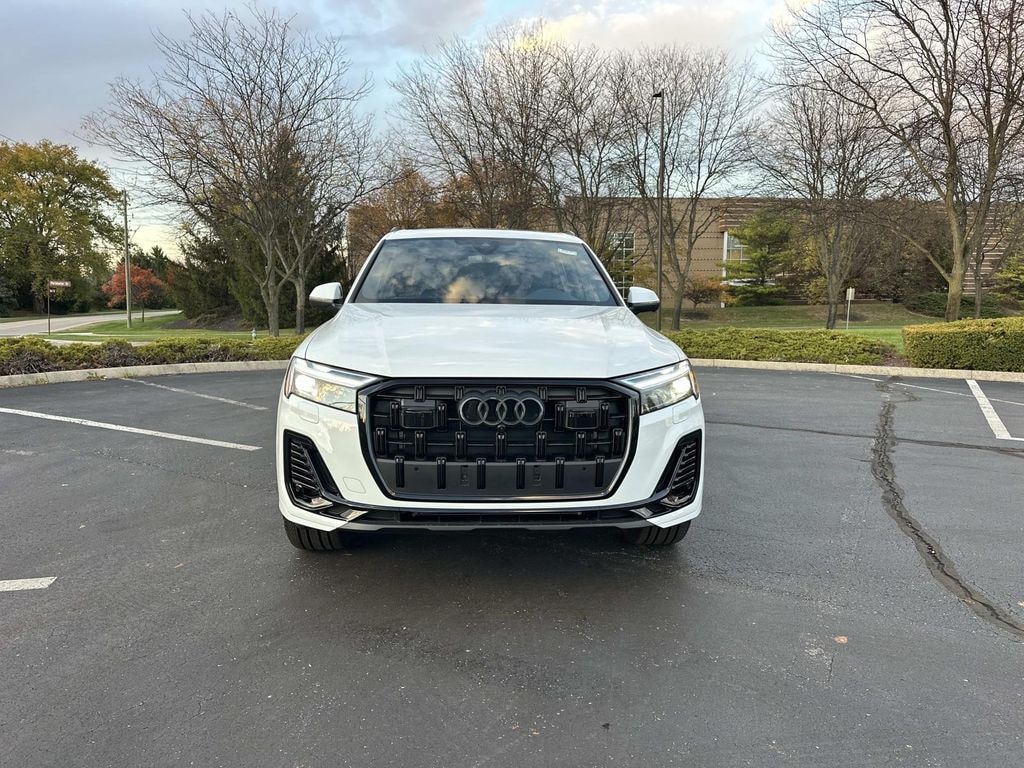 New 2026 Audi Q7 45 Premium Sport Utility