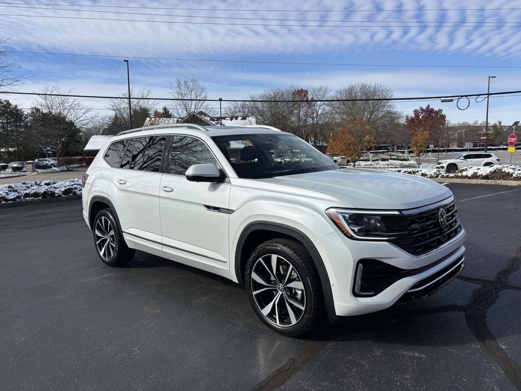 2026 Volkswagen Atlas SEL Premium R-Line's photo