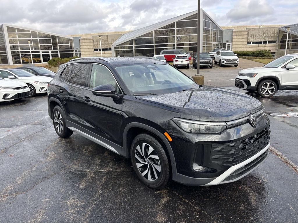 2026 Volkswagen Tiguan S's photo