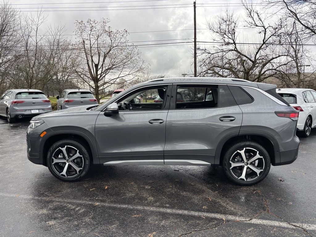 New 2026 Volkswagen Tiguan 2.0T SE SUV