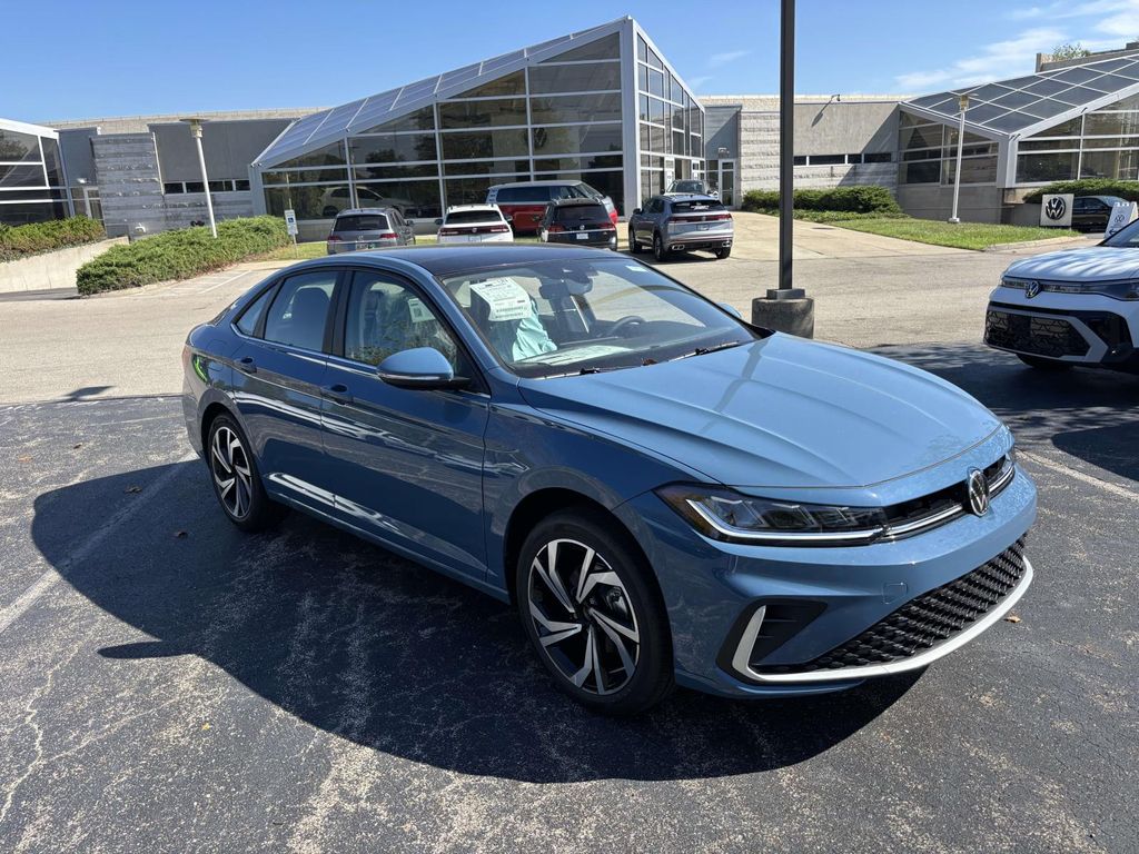 2026 Volkswagen Jetta SEL's photo