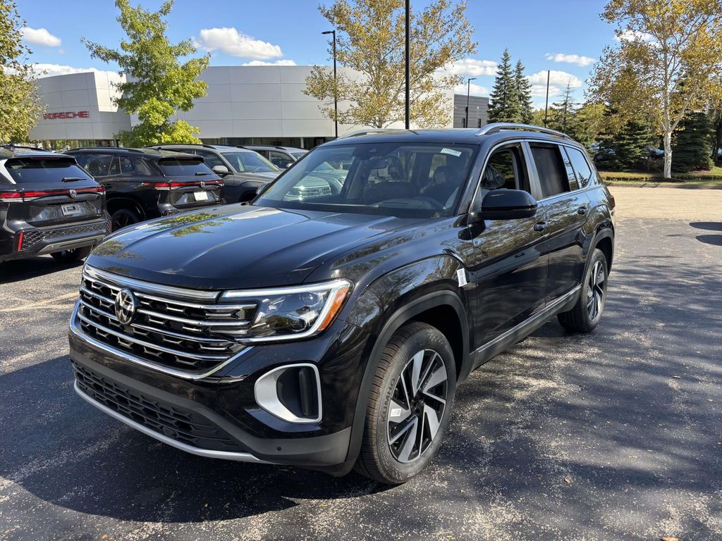 2026 Volkswagen Atlas SEL photo 2