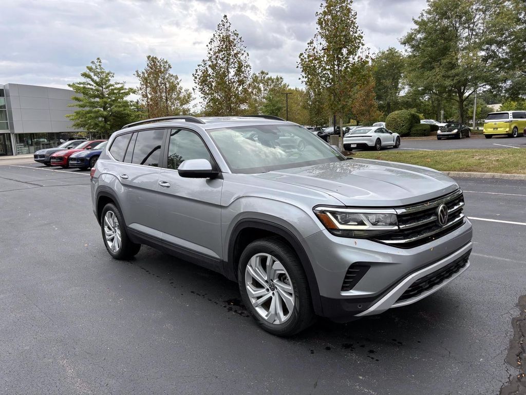 2022 Volkswagen Atlas SE w/Tech