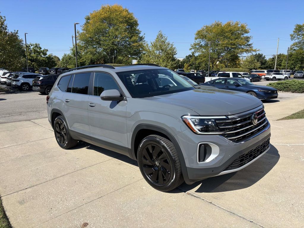 2026 Volkswagen Atlas SE w/Tech's photo