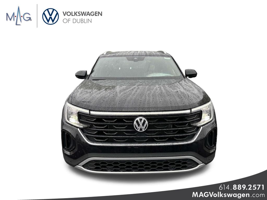 2025 Volkswagen Atlas Cross Sport SE Technology photo 2