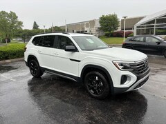 2025 Volkswagen Atlas 2.0T Peak Edition SUV