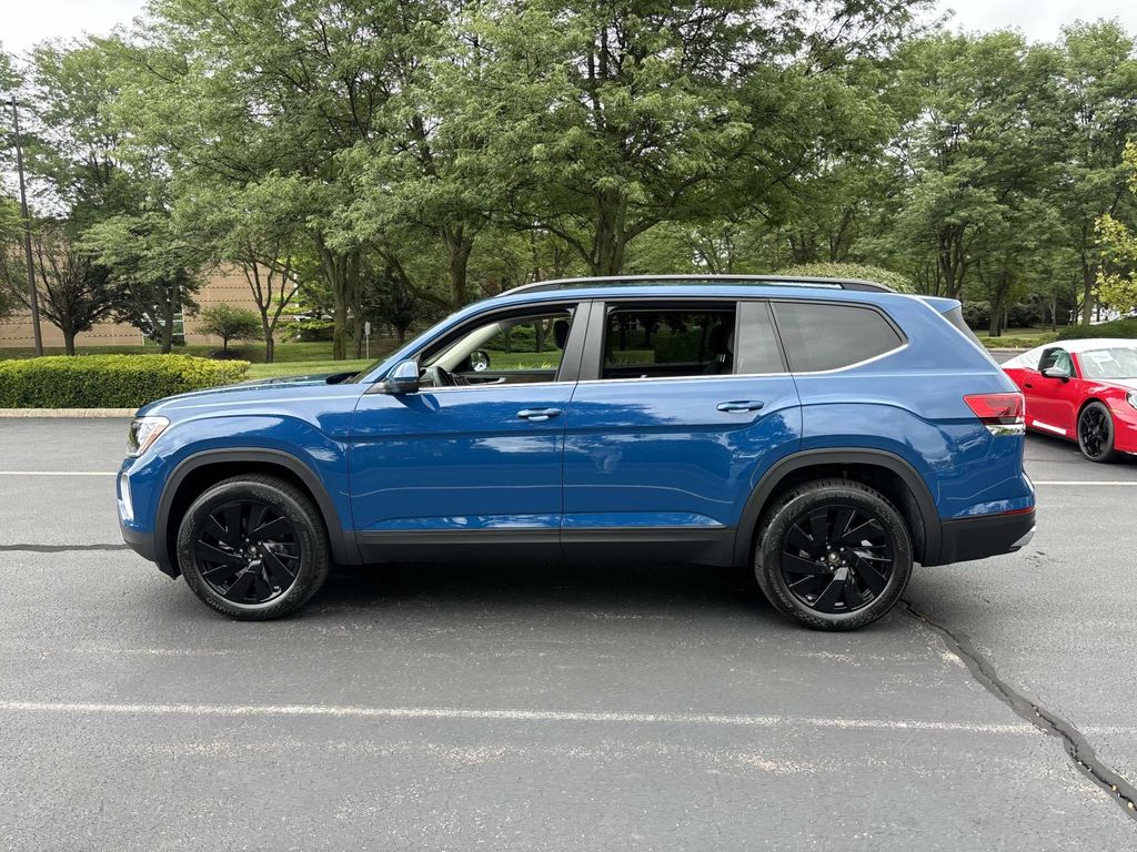 2026 Volkswagen Atlas SE Technology photo 4