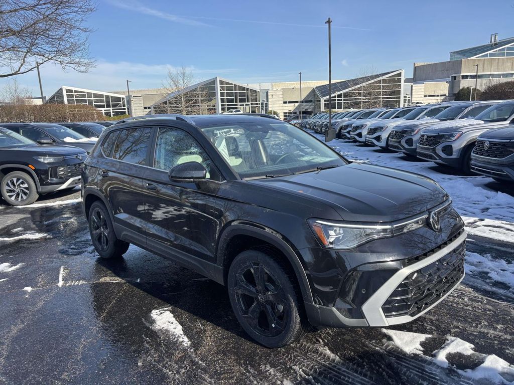 2026 Volkswagen Taos SEL's photo
