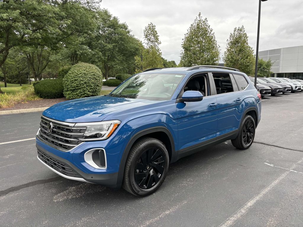 2026 Volkswagen Atlas SE Technology photo 3
