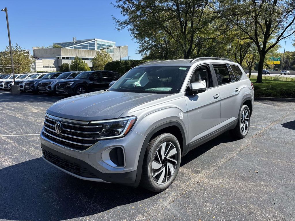 2026 Volkswagen Atlas SE Technology photo 3