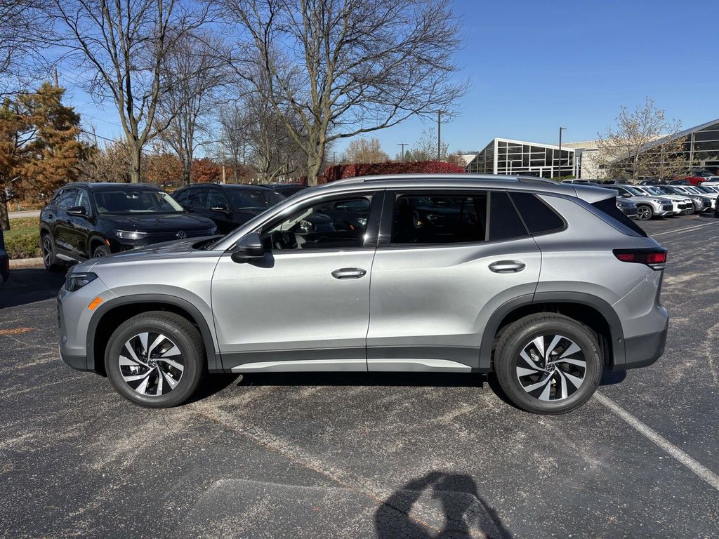 2026 Volkswagen Tiguan S photo 4