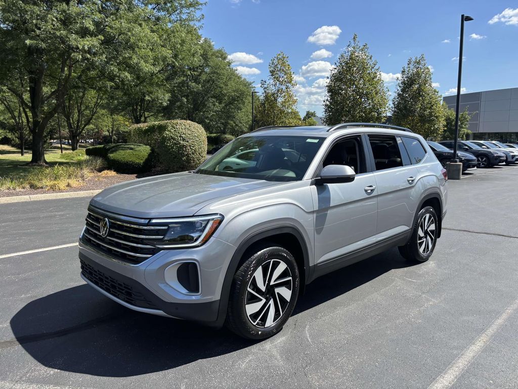 2026 Volkswagen Atlas SE Technology photo 3