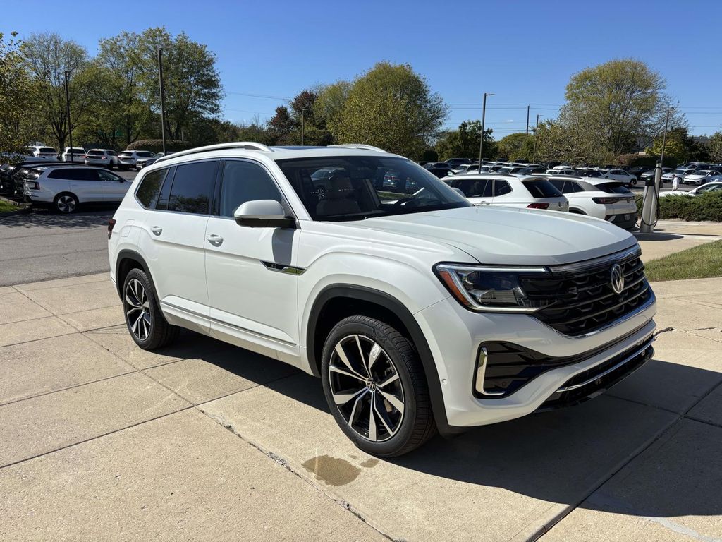2026 Volkswagen Atlas SEL Premium R-Line's photo