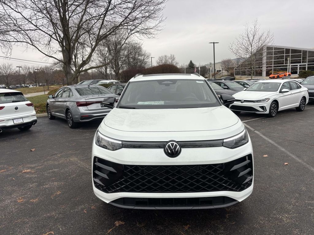 New 2026 Volkswagen Tiguan 2.0T SE R-Line Black SUV