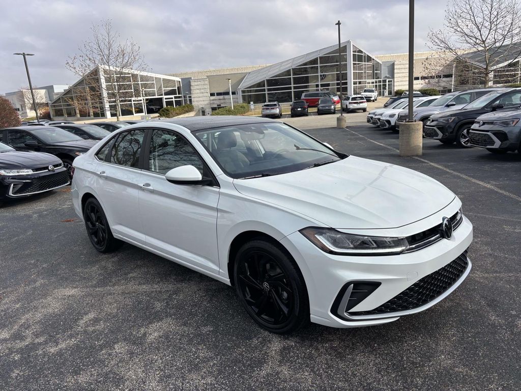 2026 Volkswagen Jetta SE's photo