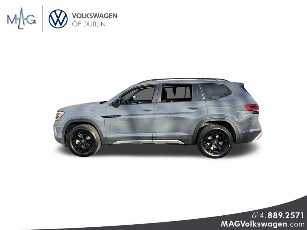 2025 Volkswagen Atlas Peak Edition SE photo 4