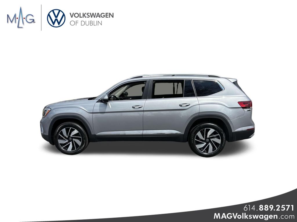 2025 Volkswagen Atlas SEL photo 4
