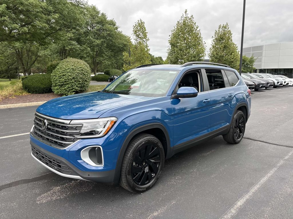 2026 Volkswagen Atlas SE Technology photo 3