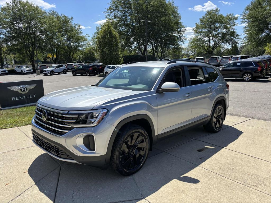 2026 Volkswagen Atlas SE Technology photo 3