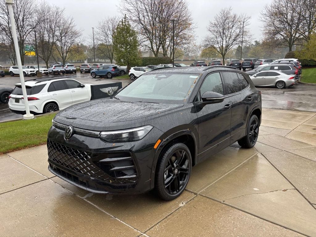 New 2026 Volkswagen Tiguan 2.0T SE R-Line Black Sport Utility
