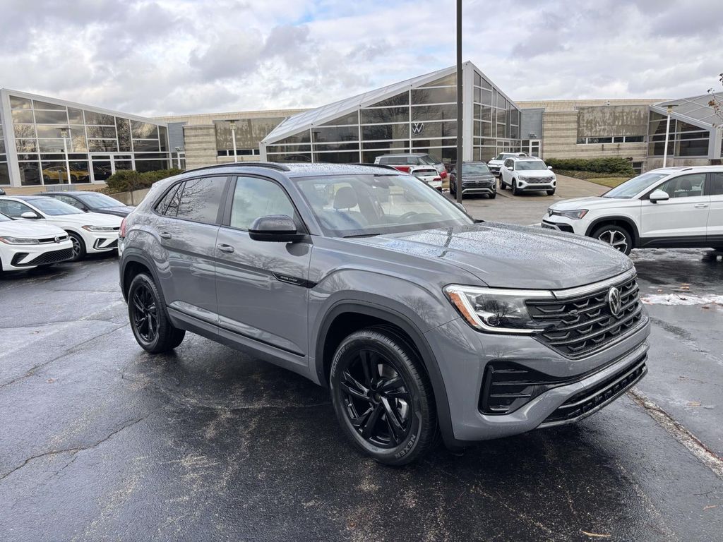 2026 Volkswagen Atlas Cross Sport SEL R-LINE's photo