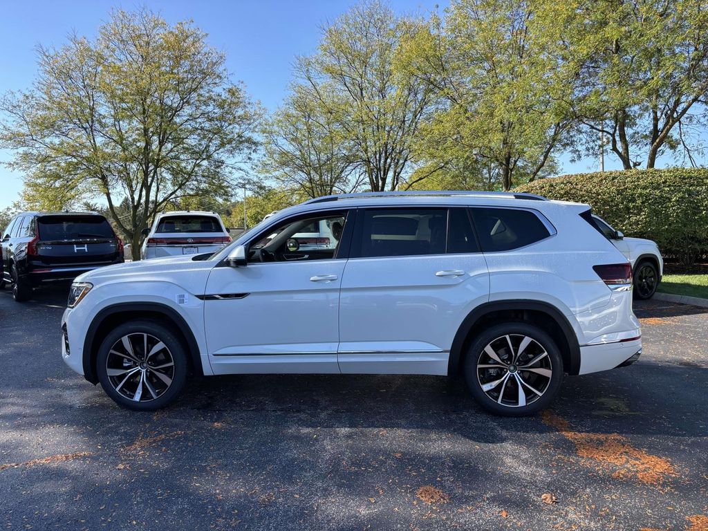 2026 Volkswagen Atlas SEL Premium R-Line photo 4
