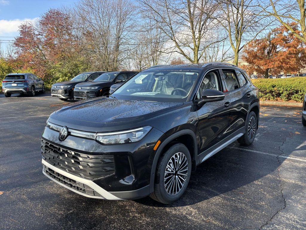 2026 Volkswagen Tiguan S photo 3