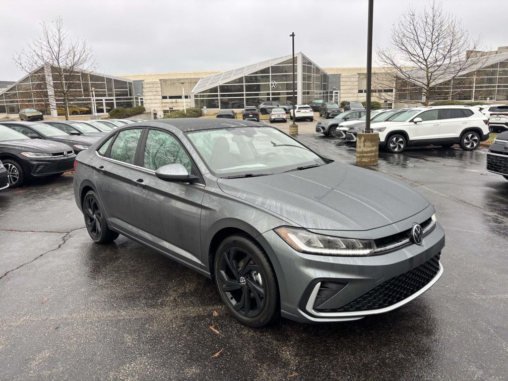 2026 Volkswagen Jetta SE's photo