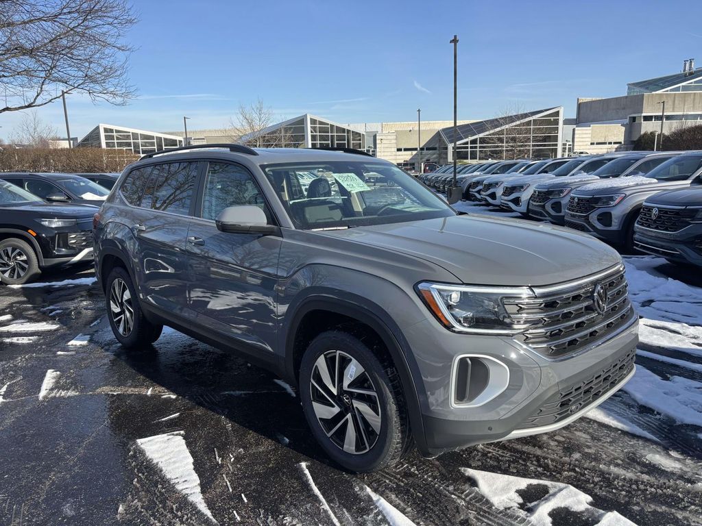 2026 Volkswagen Atlas SE w/Tech's photo